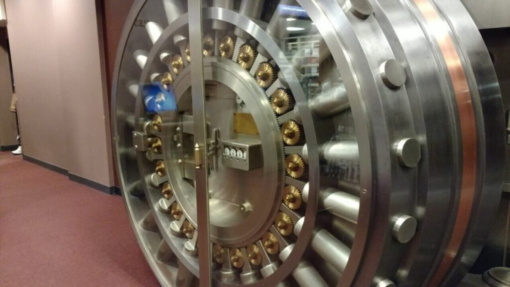 Bank Safes: Complete Guide to Types, Benefits & Costs in 2025